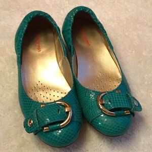 Marc Joseph teal flats